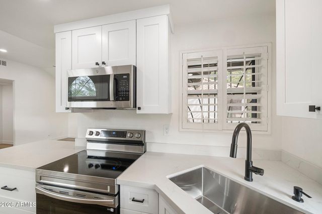 10017 E MOUNTAIN VIEW Road 2091, Scottsdale, AZ 85258