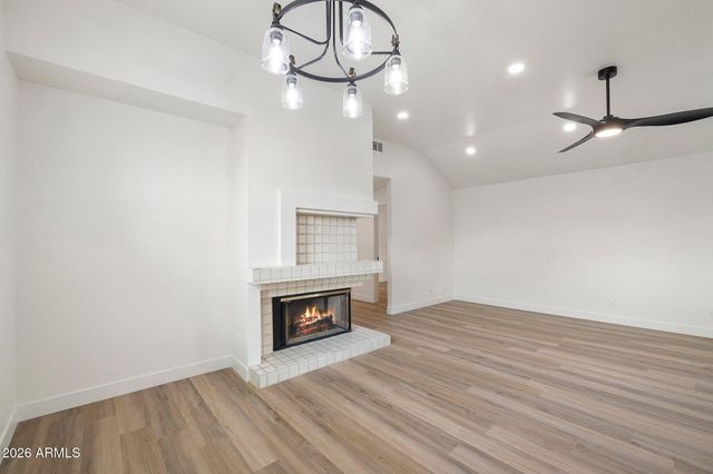 10017 E MOUNTAIN VIEW Road 2091, Scottsdale, AZ 85258