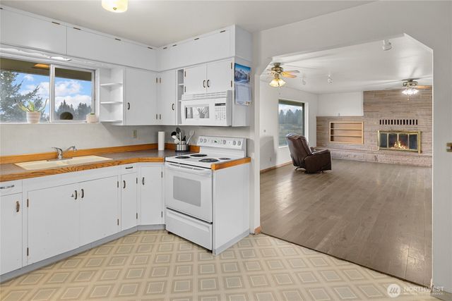 641 Robinson Canyon Road, Ellensburg, WA 98926