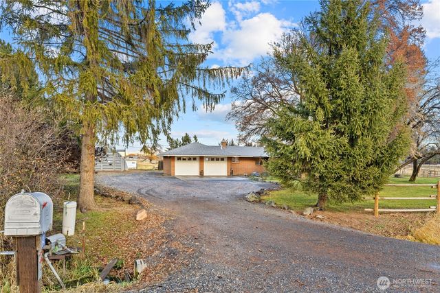 641 Robinson Canyon Road, Ellensburg, WA 98926