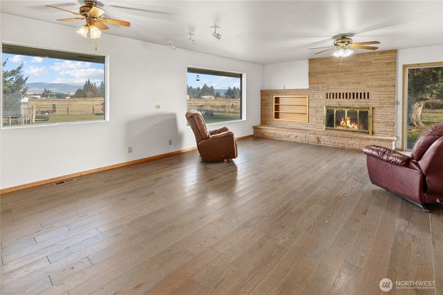 641 Robinson Canyon Road, Ellensburg, WA 98926