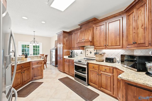 22255 Diamond Pointe Drive, Athens, AL 35613