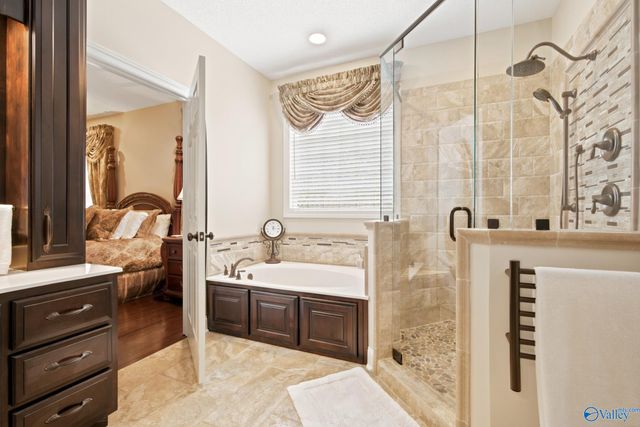 22255 Diamond Pointe Drive, Athens, AL 35613