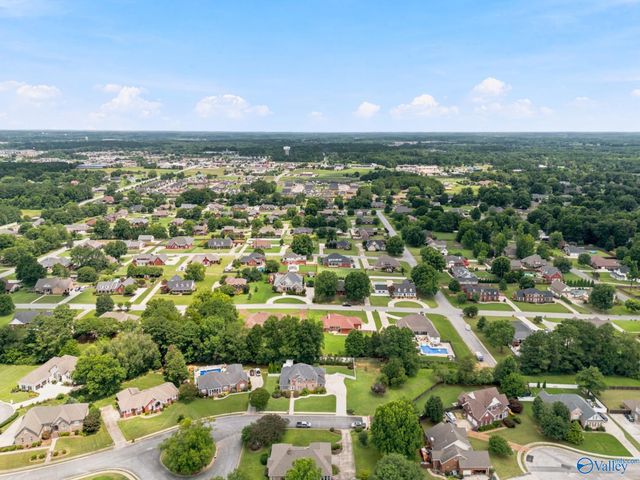 22255 Diamond Pointe Drive, Athens, AL 35613