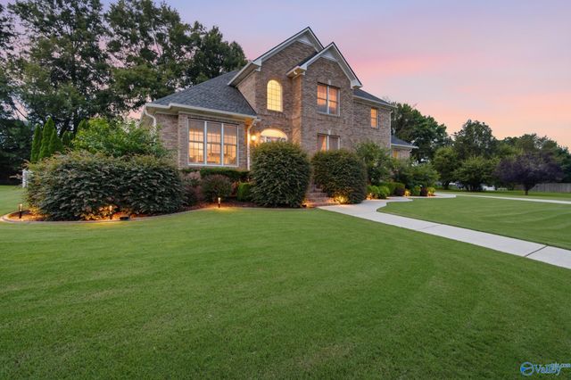 22255 Diamond Pointe Drive, Athens, AL 35613