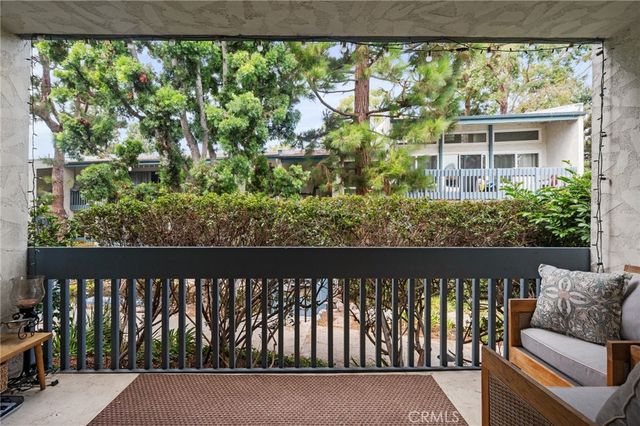 635 S Prospect Avenue 101, Redondo Beach, CA 90277