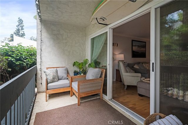 635 S Prospect Avenue 101, Redondo Beach, CA 90277