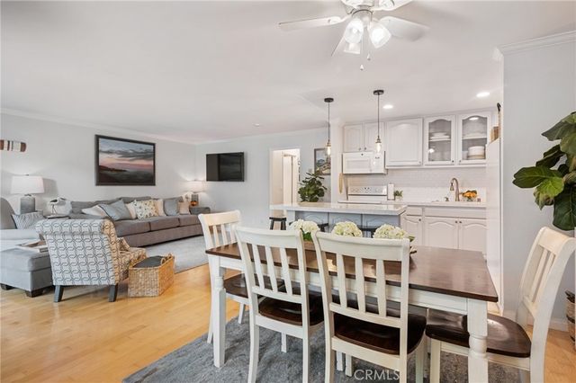 635 S Prospect Avenue 101, Redondo Beach, CA 90277