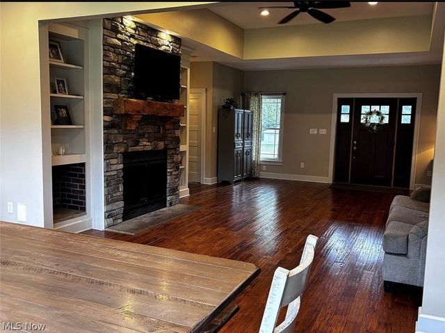 2976 Greenleaf Road, Akron, OH 44312