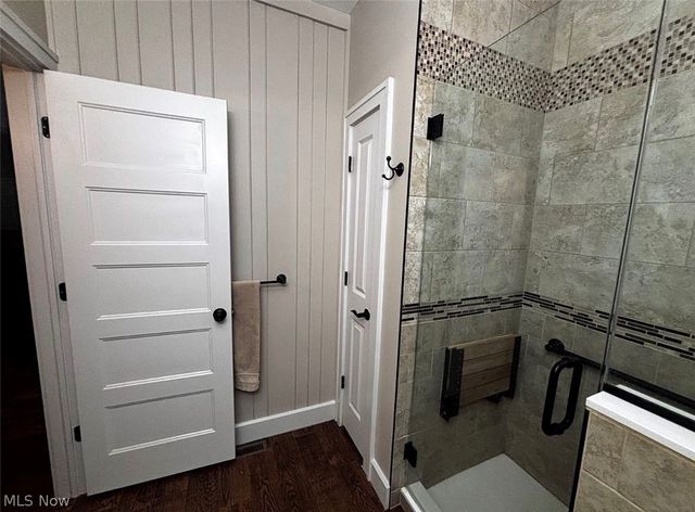2976 Greenleaf Road, Akron, OH 44312