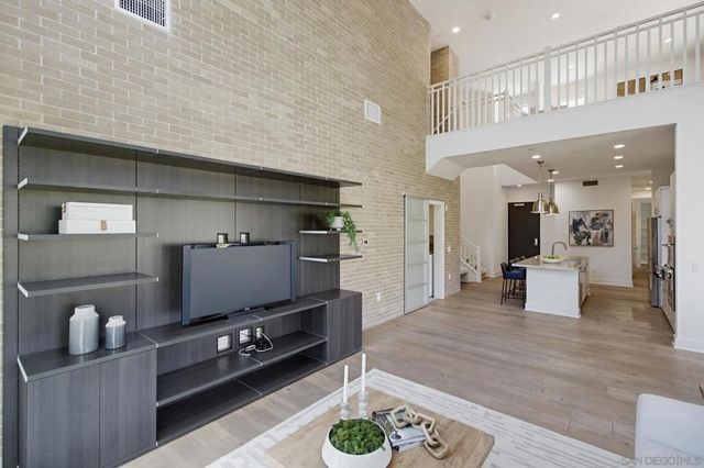 8442 Distinctive Dr., San Diego, CA 92108