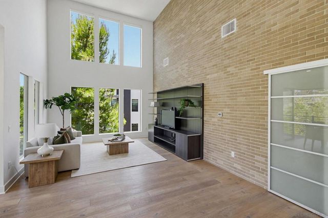 8442 Distinctive Dr., San Diego, CA 92108