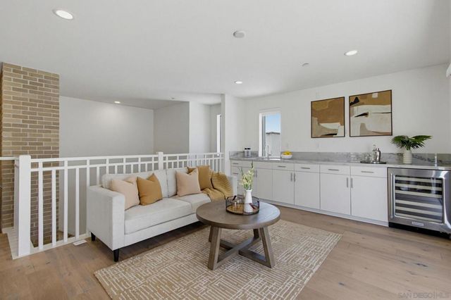 8442 Distinctive Dr., San Diego, CA 92108