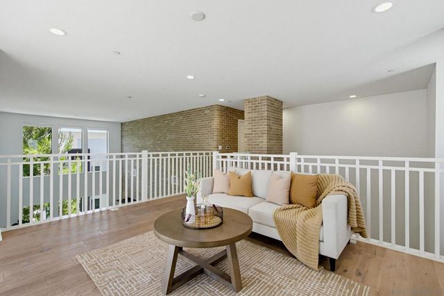 8442 Distinctive Dr., San Diego, CA 92108