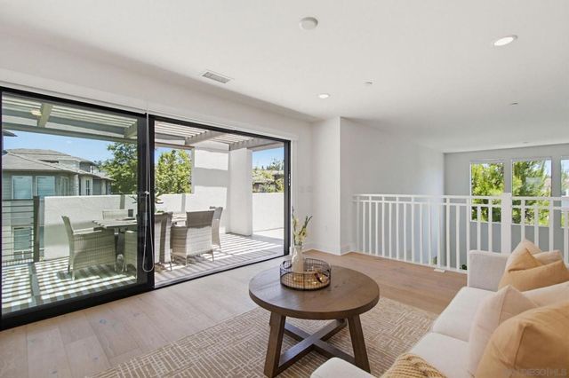 8442 Distinctive Dr., San Diego, CA 92108