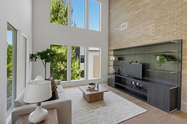 8442 Distinctive Dr., San Diego, CA 92108
