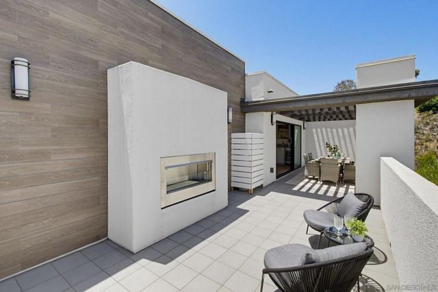 8442 Distinctive Dr., San Diego, CA 92108