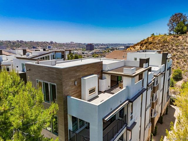 8442 Distinctive Dr., San Diego, CA 92108