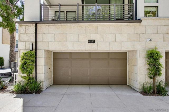 8442 Distinctive Dr., San Diego, CA 92108