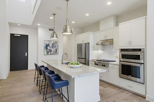 8442 Distinctive Dr., San Diego, CA 92108