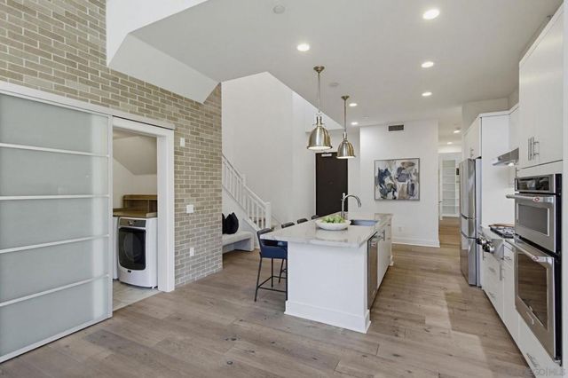 8442 Distinctive Dr., San Diego, CA 92108