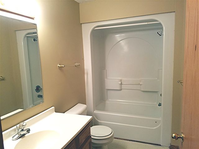 6445 Old Allegan Road, Saugatuck, MI 49453