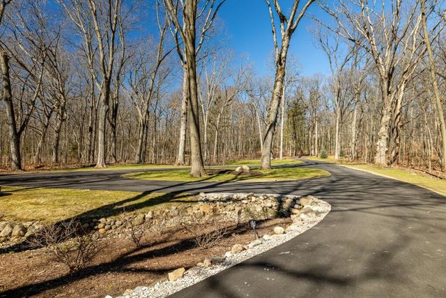 7343 Lucy Drive, Dexter, MI 48130