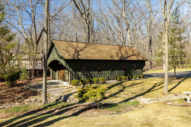 7343 Lucy Drive, Dexter, MI 48130