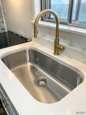 917 Speake Road NW, Huntsville, AL 35816