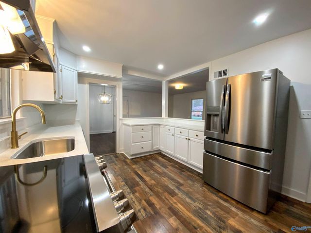 917 Speake Road NW, Huntsville, AL 35816