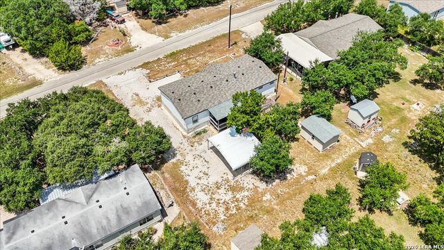 659 Private Road 1508, Bandera, TX 78003