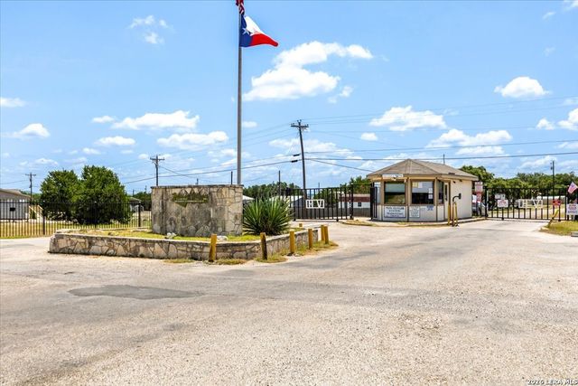 659 Private Road 1508, Bandera, TX 78003