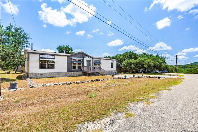 659 Private Road 1508, Bandera, TX 78003