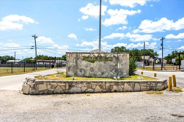 659 Private Road 1508, Bandera, TX 78003