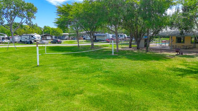 Lot 71 Pelican Isle, Kerens, TX 75144