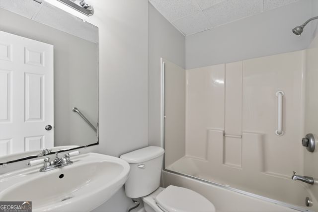 1100 Cool Springs Drive NW, Kennesaw, GA 30144