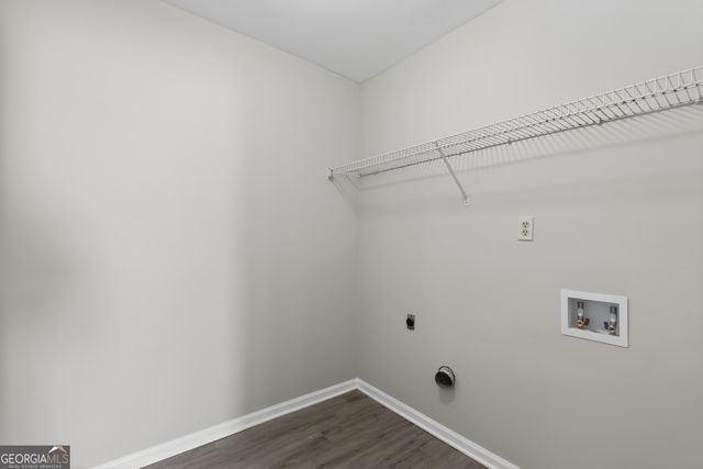 1100 Cool Springs Drive NW, Kennesaw, GA 30144