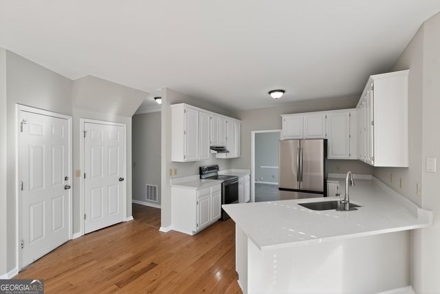 1100 Cool Springs Drive NW, Kennesaw, GA 30144