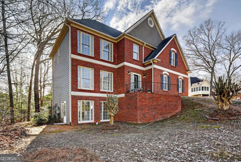 1100 Cool Springs Drive NW, Kennesaw, GA 30144