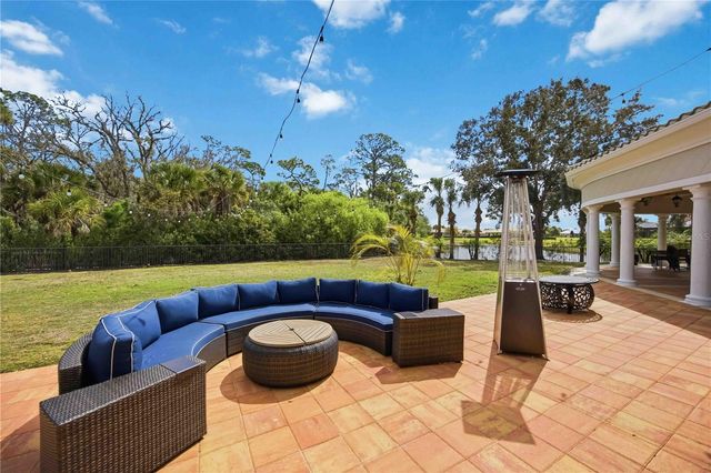 178 BELLA VISTA TERRACE 22B, Nokomis, FL 34275
