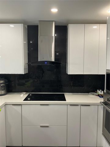 3180 S Ocean Drive 1503, Hallandale Beach, FL 33009