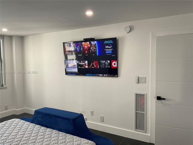 3180 S Ocean Drive 1503, Hallandale Beach, FL 33009