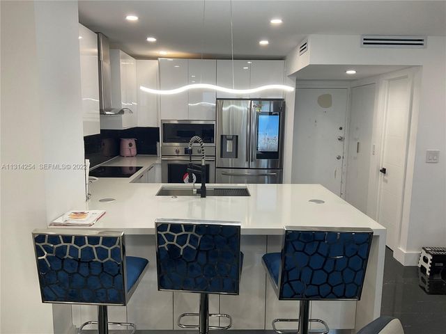 3180 S Ocean Drive 1503, Hallandale Beach, FL 33009