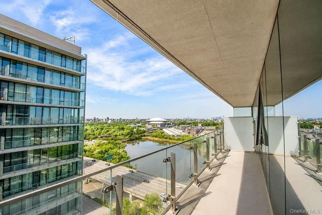 131-03 40th Road 20P, Flushing, NY 11354
