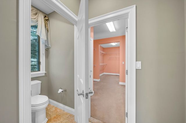 4 Andover Country Club Ln, Andover, MA 01810