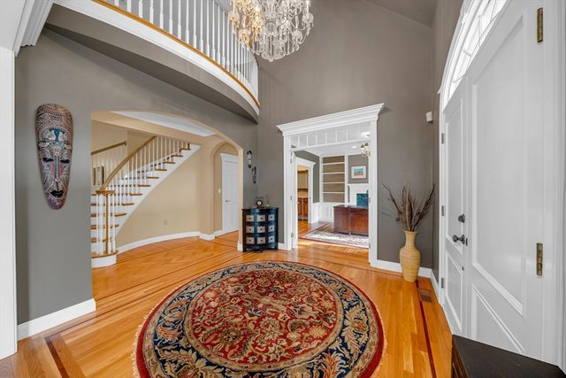 4 Andover Country Club Ln, Andover, MA 01810
