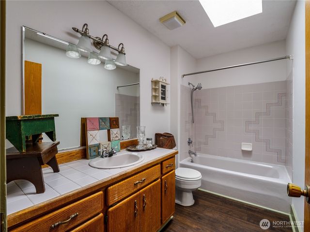 142 Brockway Road, Chehalis, WA 98532