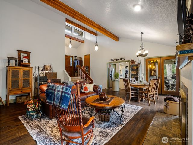 142 Brockway Road, Chehalis, WA 98532