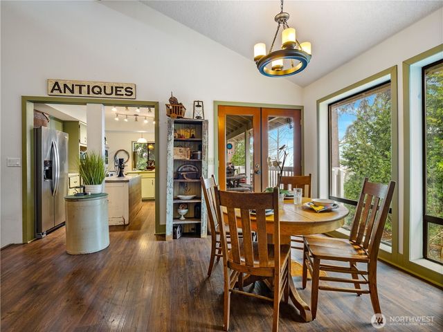 142 Brockway Road, Chehalis, WA 98532