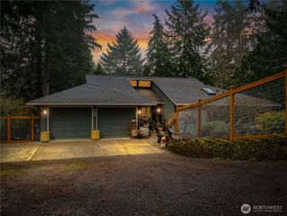 142 Brockway Road, Chehalis, WA 98532